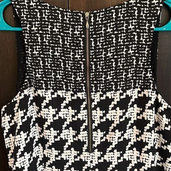 CAbi Broken Check Houndstooth Sleeveless Top Small #3090 - Picture 4 of 6